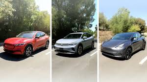 Tesla Model Y vs. Ford Mustang Mach-E: Which is Better?